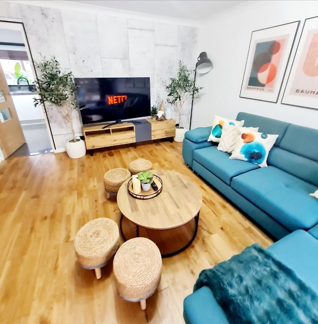 Апартаменты Bright 3Br Walking Distance To Town - Free Parking Глазго Экстерьер фото